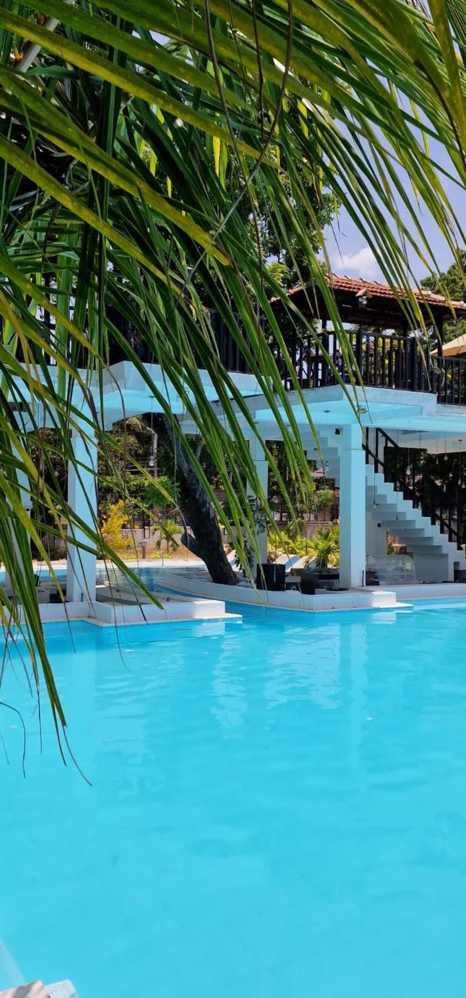 Lucky Beach Resort Triquinimale Exterior foto